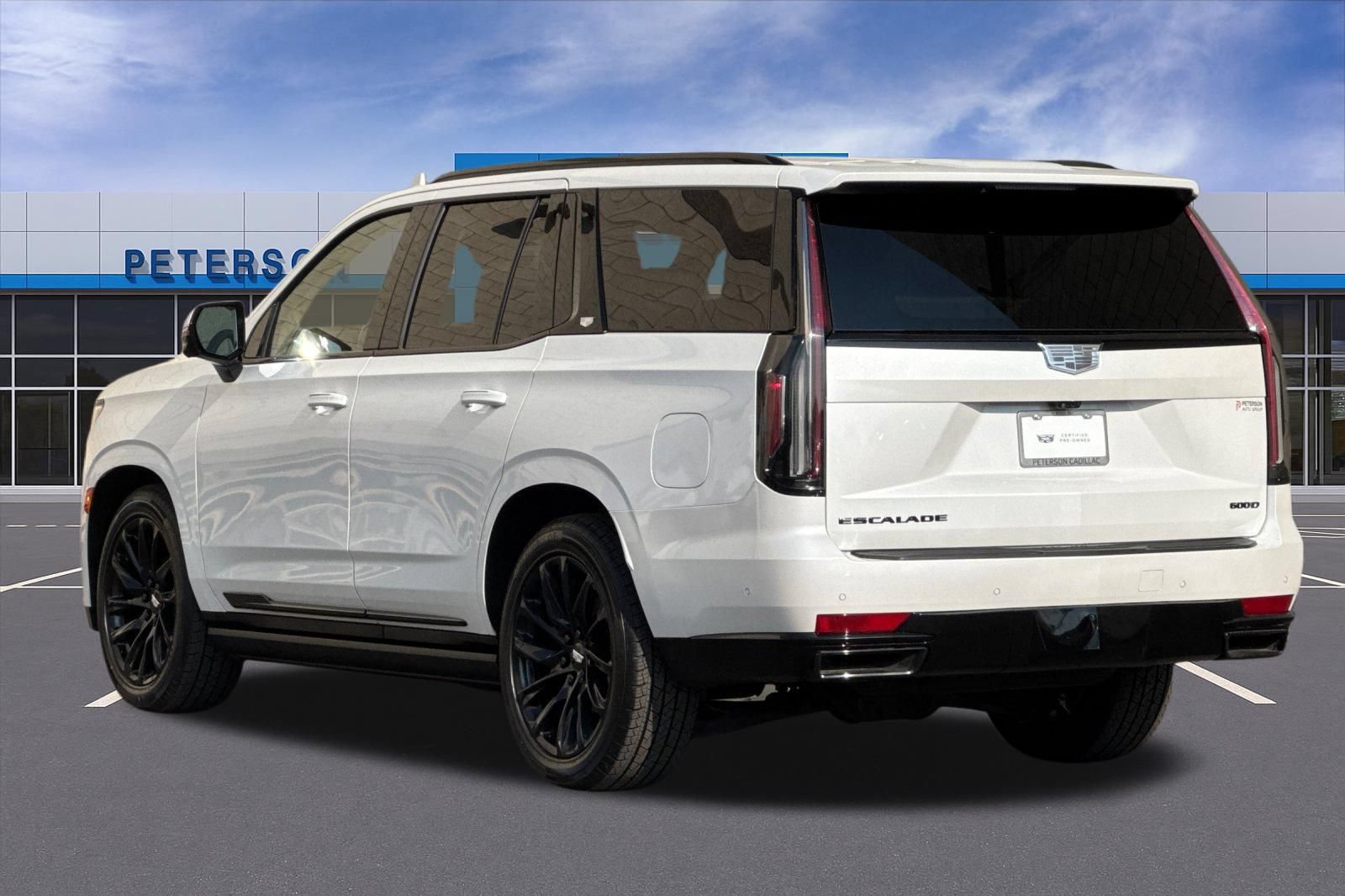 Used 2024 Cadillac Escalade Sport Platinum w/ LPO, ONYX Package AWD/4WD image 6