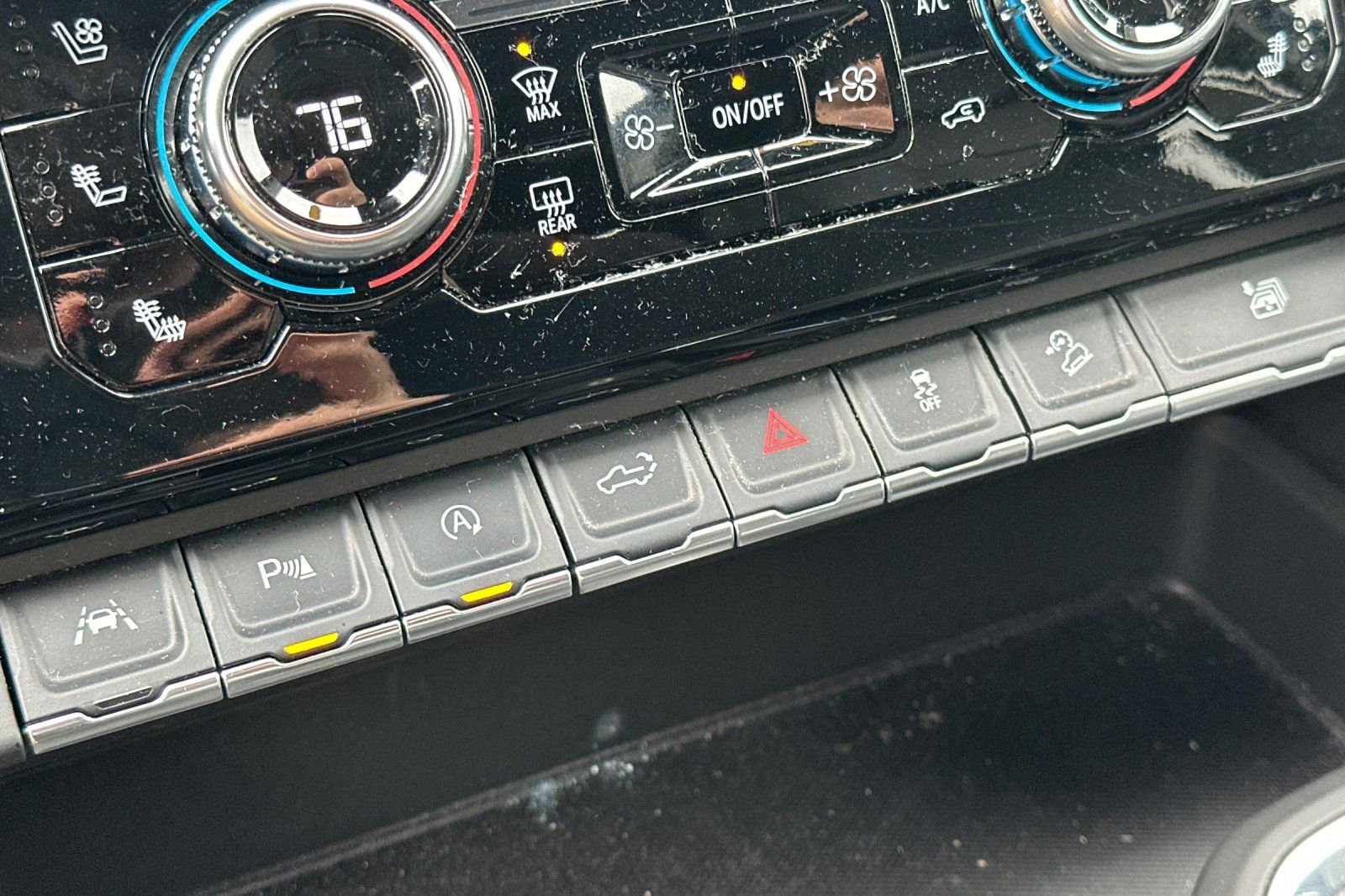 Used 2024 GMC Sierra 1500 Denali w/ Technology Package image 30