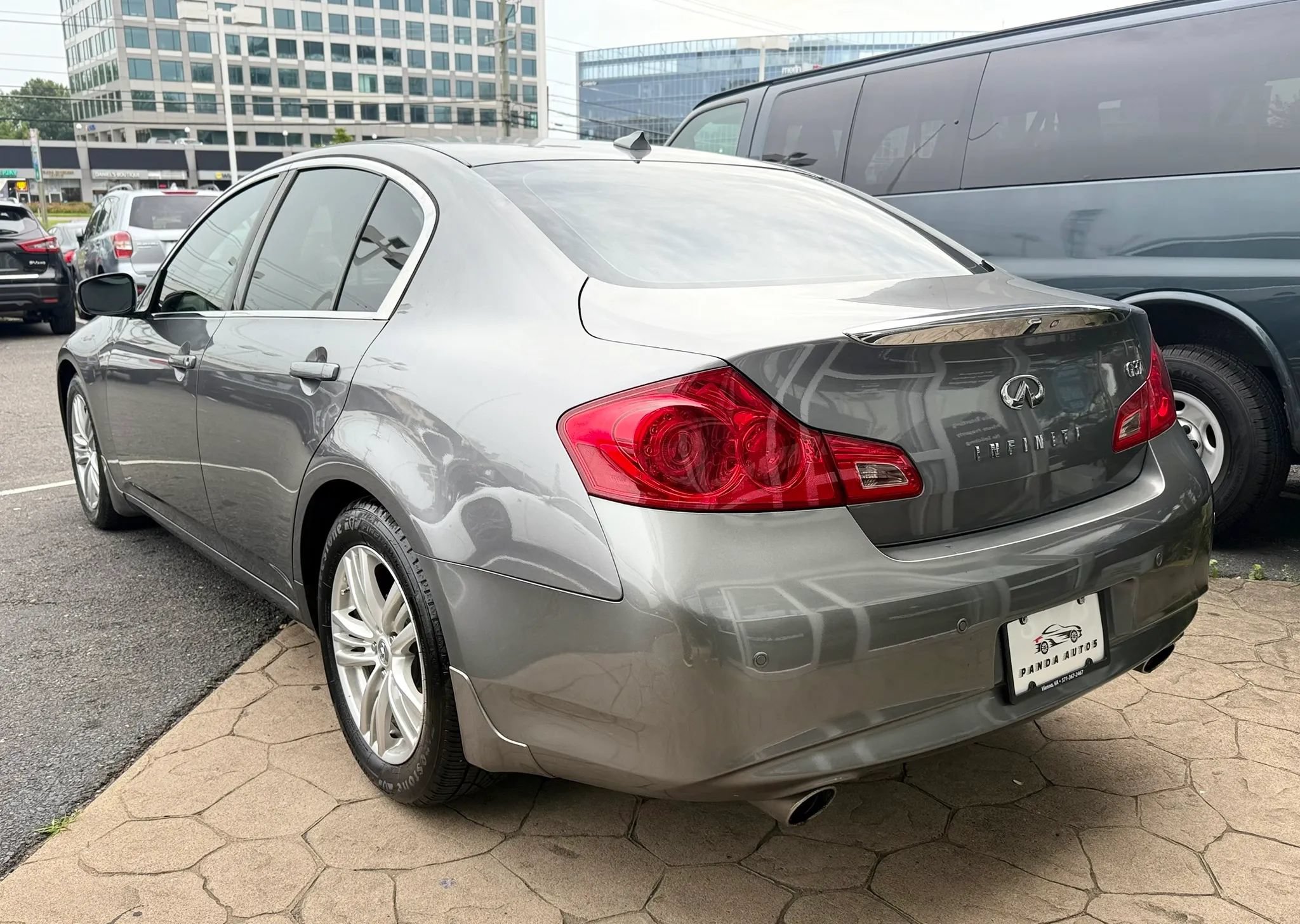 Used 2012 INFINITI G37 Journey w/ Premium Pkg RWD image 5