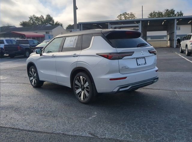 New 2026 Mitsubishi Outlander SEL FWD image 8