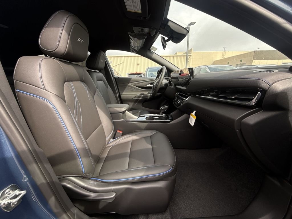 New 2026 Buick Envista Sport Touring w/ Convenience I Package FWD image 25