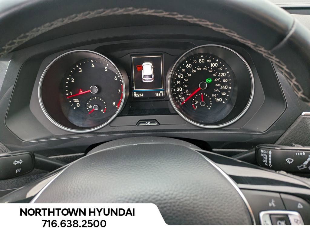 Used 2021 Volkswagen Tiguan SE image 6
