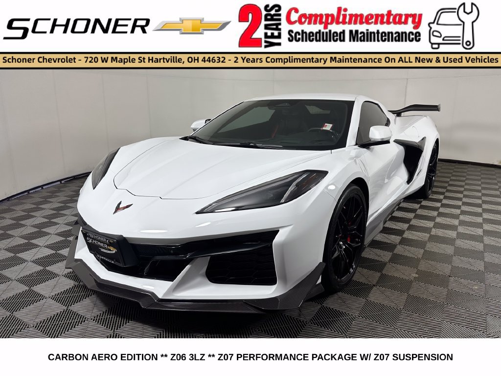 Used 2024 Chevrolet Corvette Z06 w/ Z07 Performance Package RWD image 1