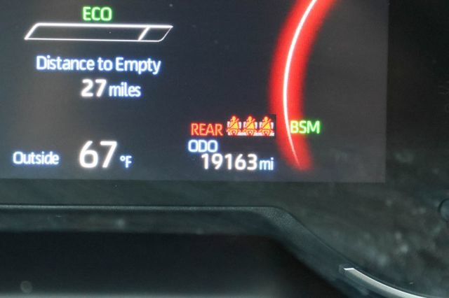 Used 2025 Toyota RAV4 XLE FWD image 47