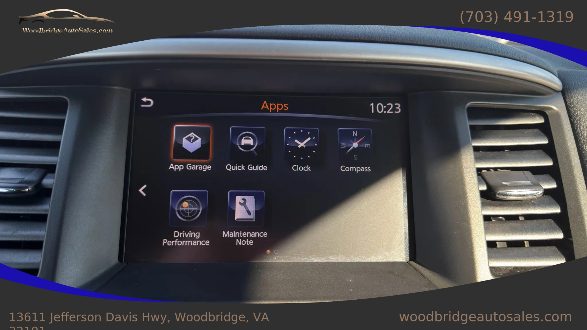 Used 2018 Nissan Pathfinder SV w/ SV Tech Package image 19