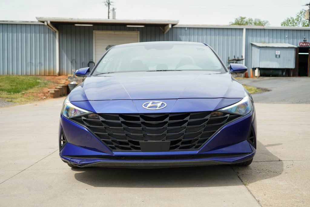 Used 2023 Hyundai Elantra SEL w/ Convenience Package image 10