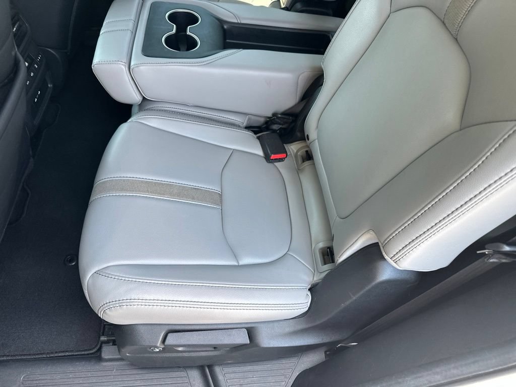 Certified 2025 Honda Pilot Touring image 15