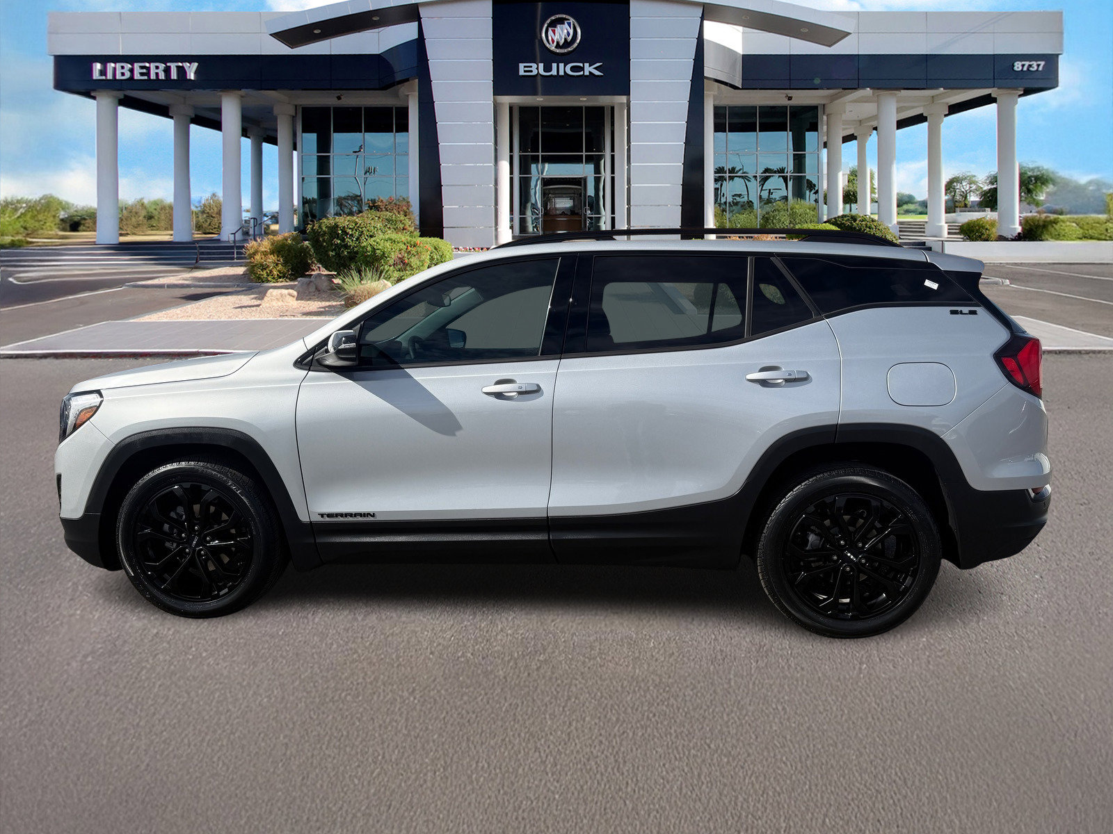 Used 2020 GMC Terrain SLE w/ Driver Convenience Package image 6