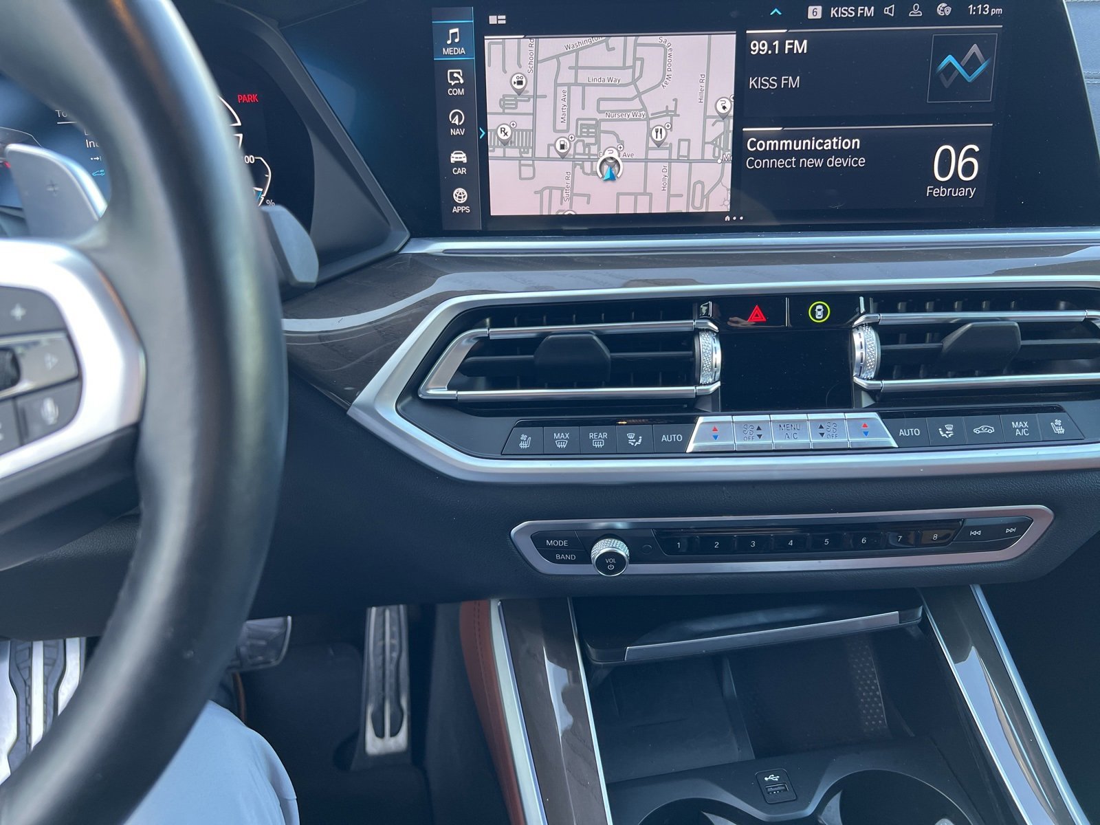 Used 2022 BMW X5 xDrive45e w/ M Sport Package image 9