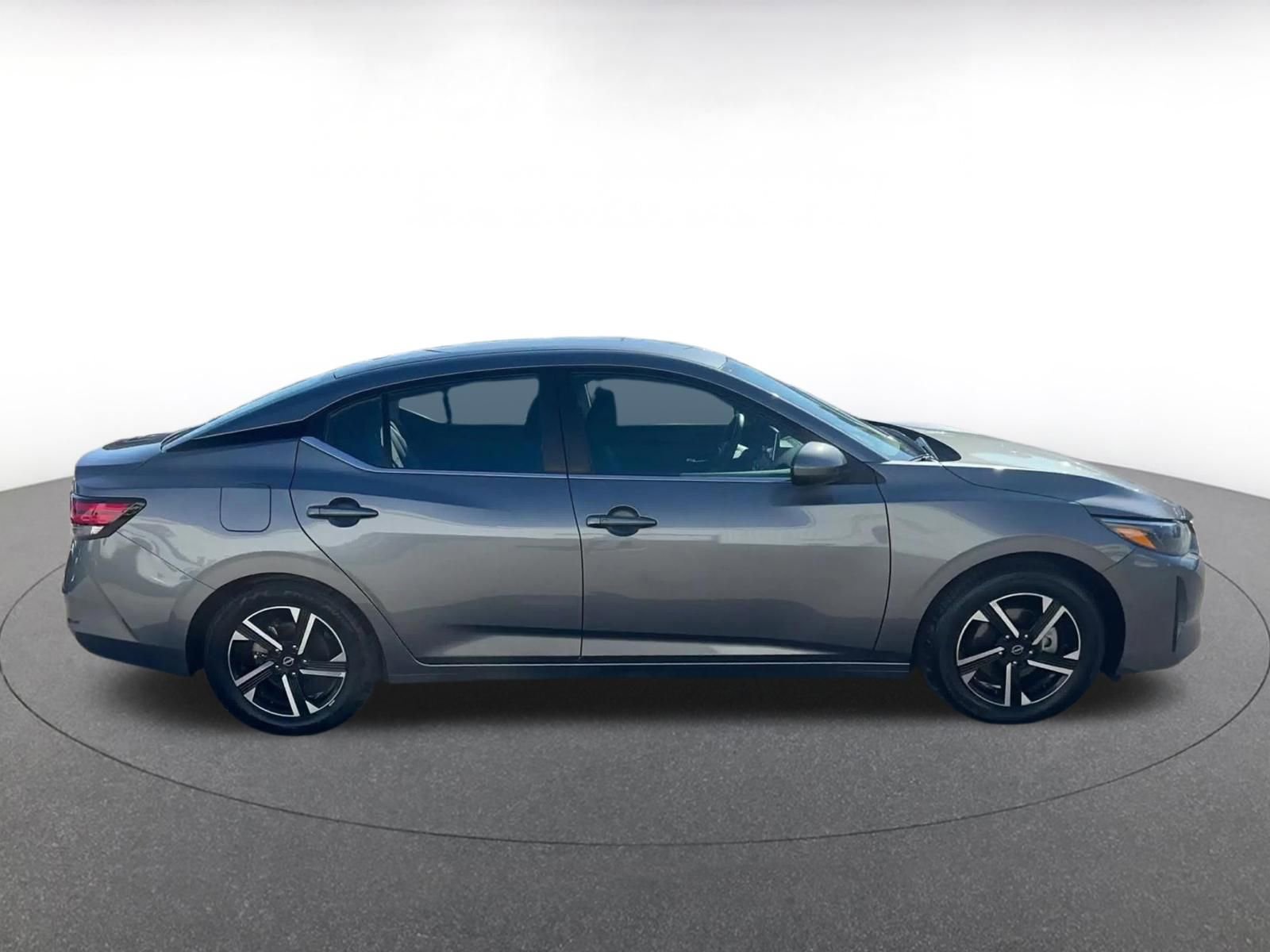 Used 2024 Nissan Sentra SV image 16