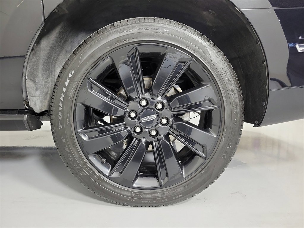 Used 2023 Lincoln Navigator L Reserve image 7