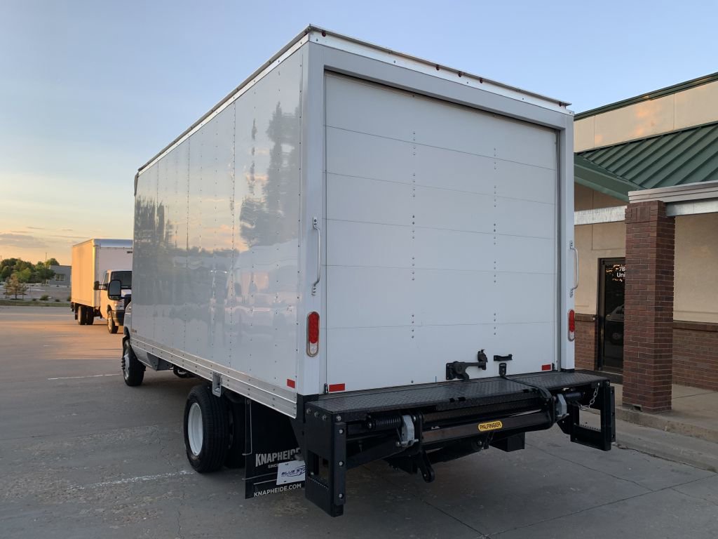 Used 2023 Ford E-450 and Econoline 450 Super Duty w/ Power Windows & Locks Group image 7