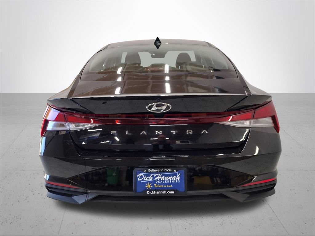 Certified 2023 Hyundai Elantra SEL w/ Preferred Accessory Package FWD image 13
