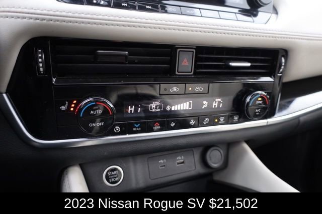 Used 2023 Nissan Rogue SV image 30
