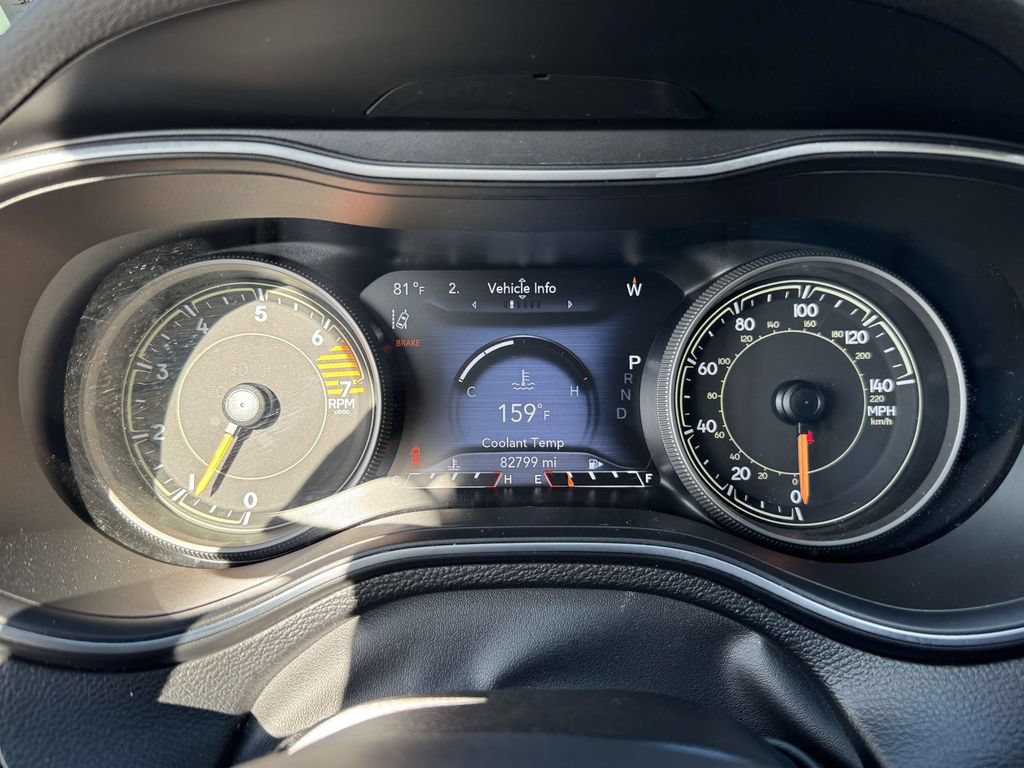 Used 2023 Jeep Cherokee Altitude Lux AWD/4WD image 25