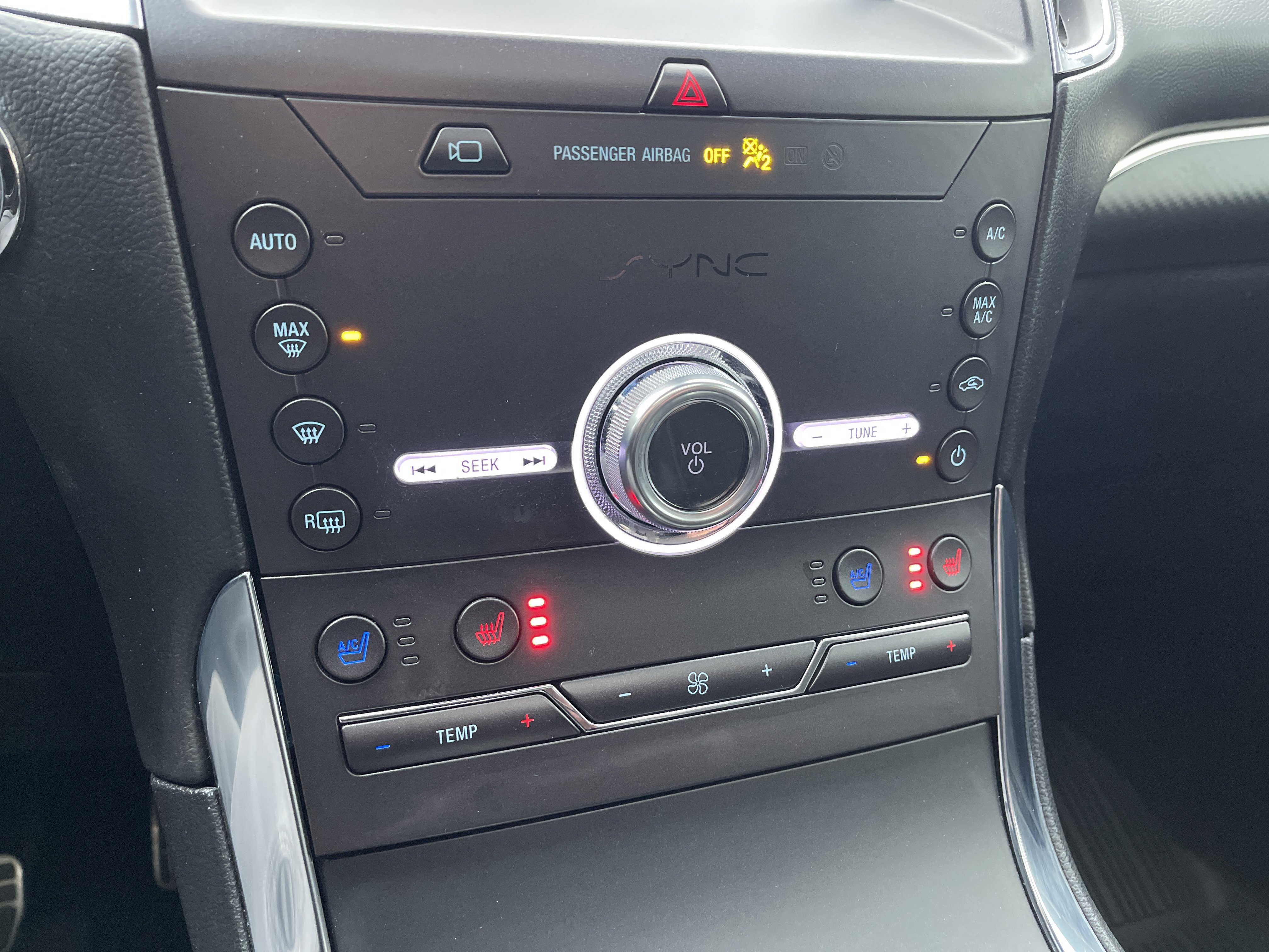 Used 2020 Ford Edge ST w/ Equipment Group 401A image 21