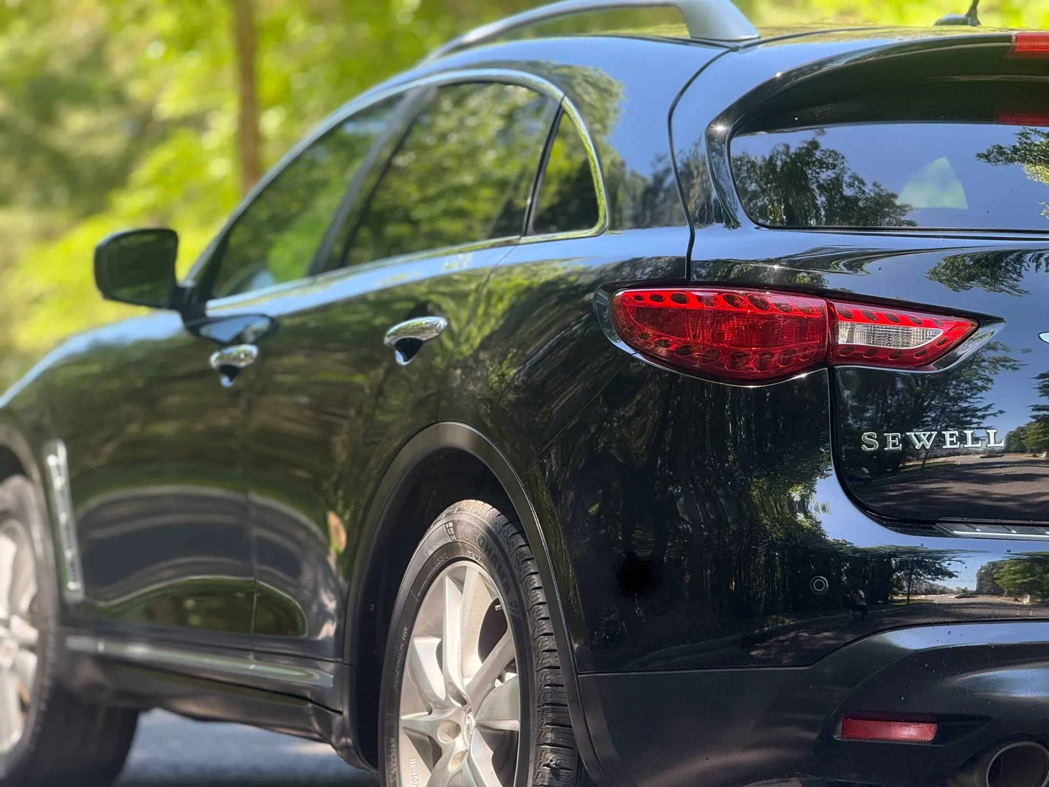 Used 2012 INFINITI FX35 2WD w/ Premium Pkg image 7