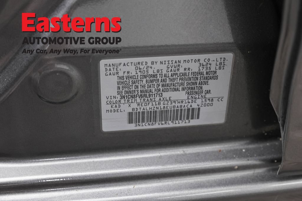 Used 2024 Nissan Versa SR FWD image 34