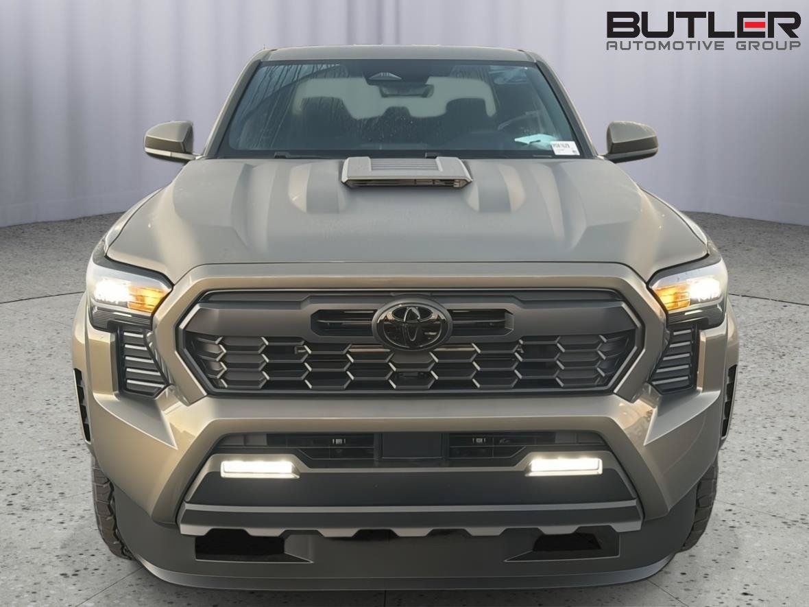 New 2026 Toyota Tacoma TRD Sport RWD image 9