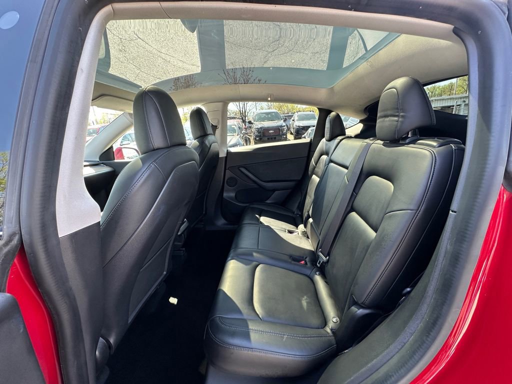 Used 2021 Tesla Model Y Long Range image 23