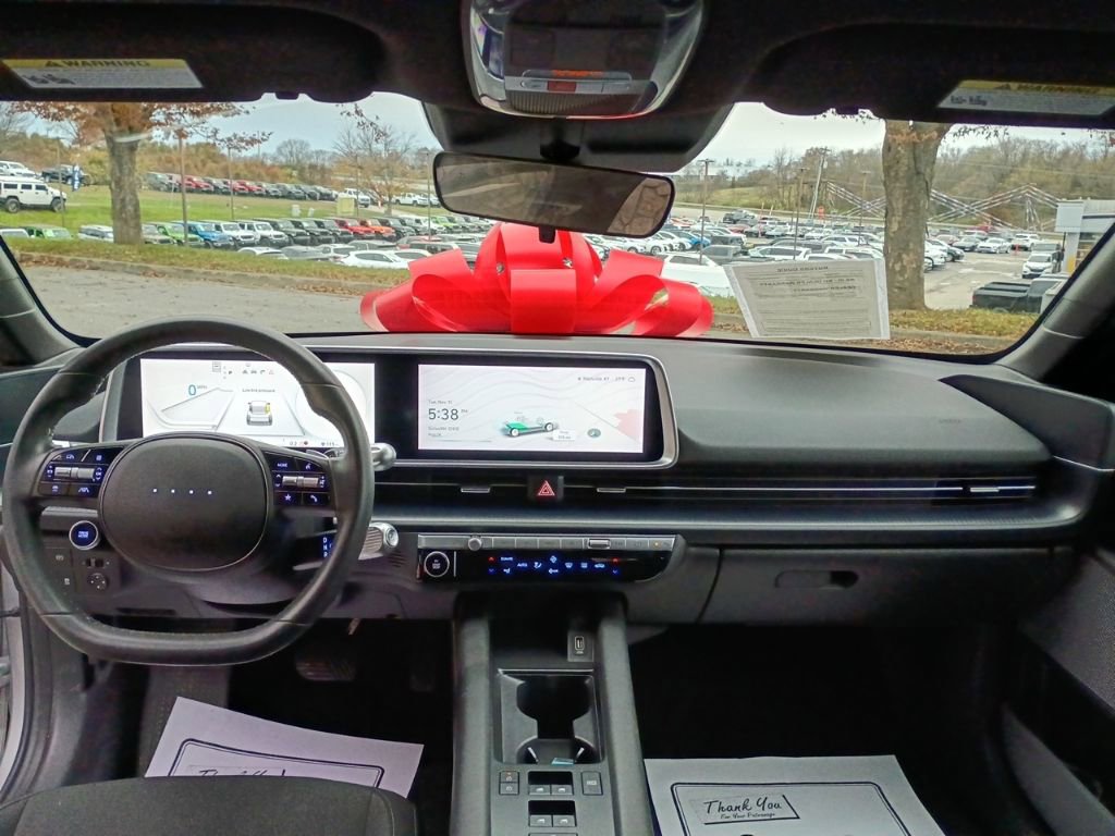 Used 2023 Hyundai Ioniq 6 SE image 18