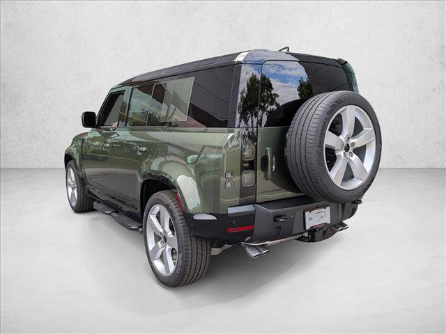 New 2026 Land Rover Defender 110 X-Dynamic SE image 8
