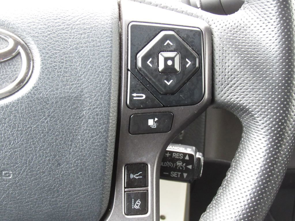 Used 2020 Toyota Tacoma TRD Sport AWD/4WD image 24