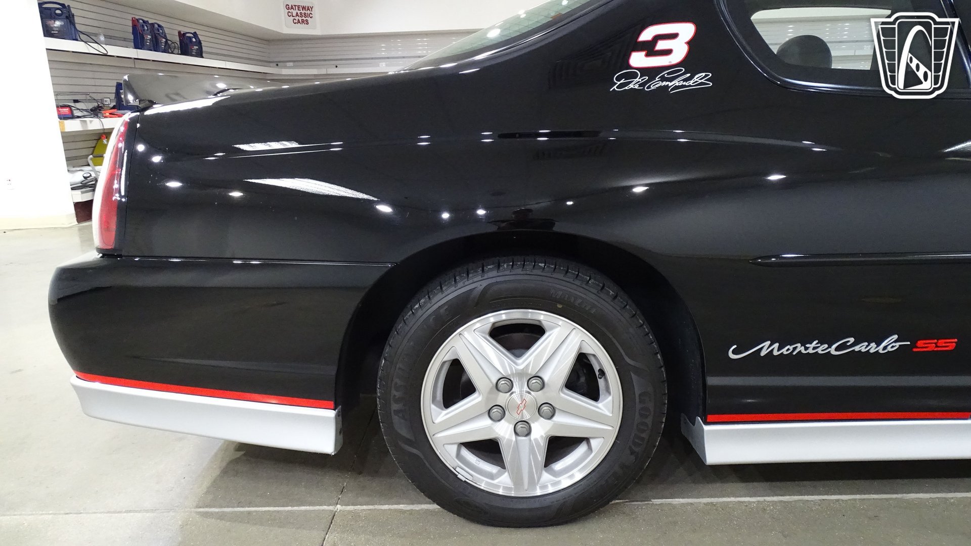 Used 2002 Chevrolet Monte Carlo SS w/ Pace Car Replica Pkg FWD image 32