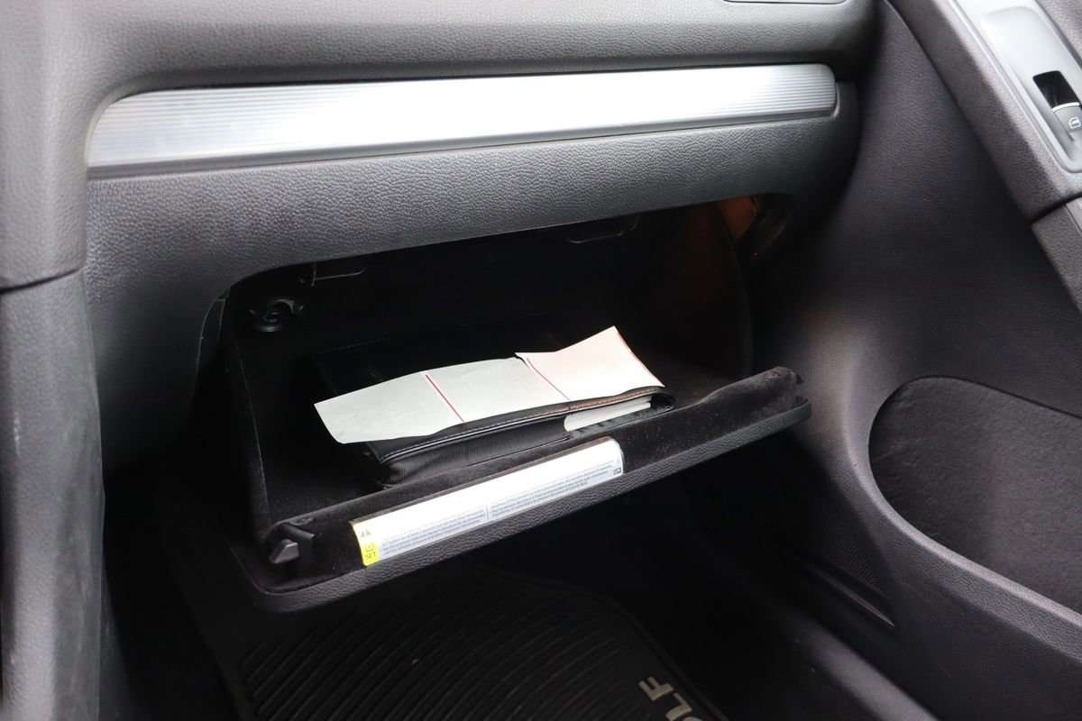 Used 2013 Volkswagen Golf R 2-Door image 35