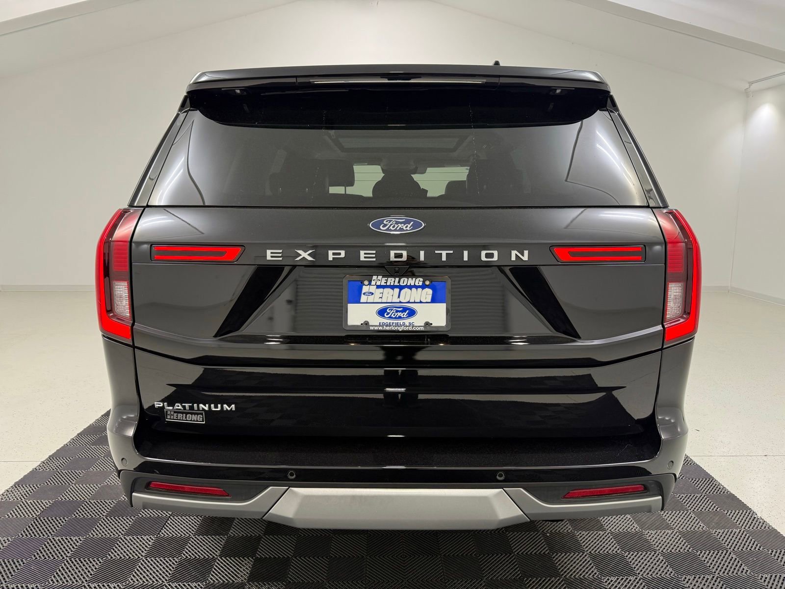 Used 2025 Ford Expedition Platinum AWD/4WD image 6