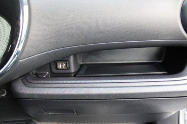 Used 2018 Toyota Prius C One image 25