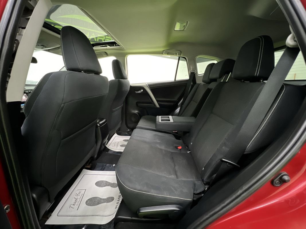 Used 2016 Toyota RAV4 XLE AWD/4WD image 27