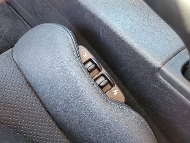 Used 2024 Nissan Z Performance w/ Heritage Edition image 25