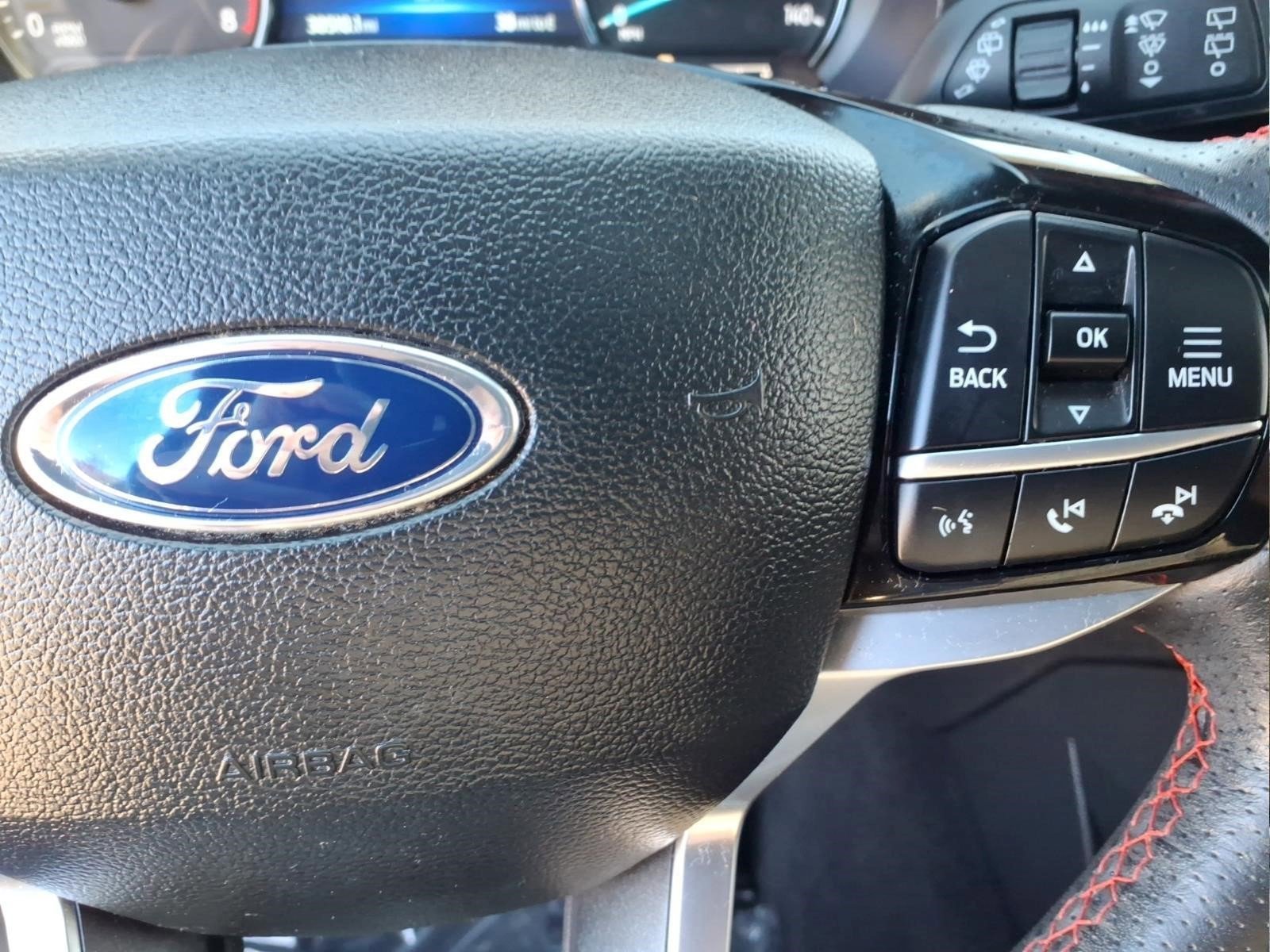 Used 2023 Ford Explorer ST-Line w/ Class IV Trailer Tow Package image 24