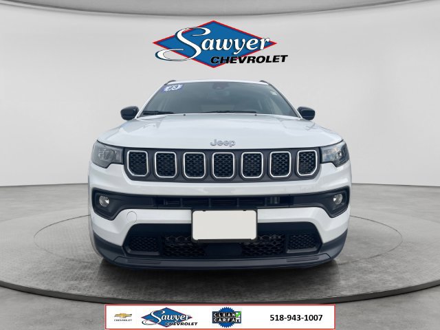 Used 2023 Jeep Compass Latitude AWD/4WD image 8