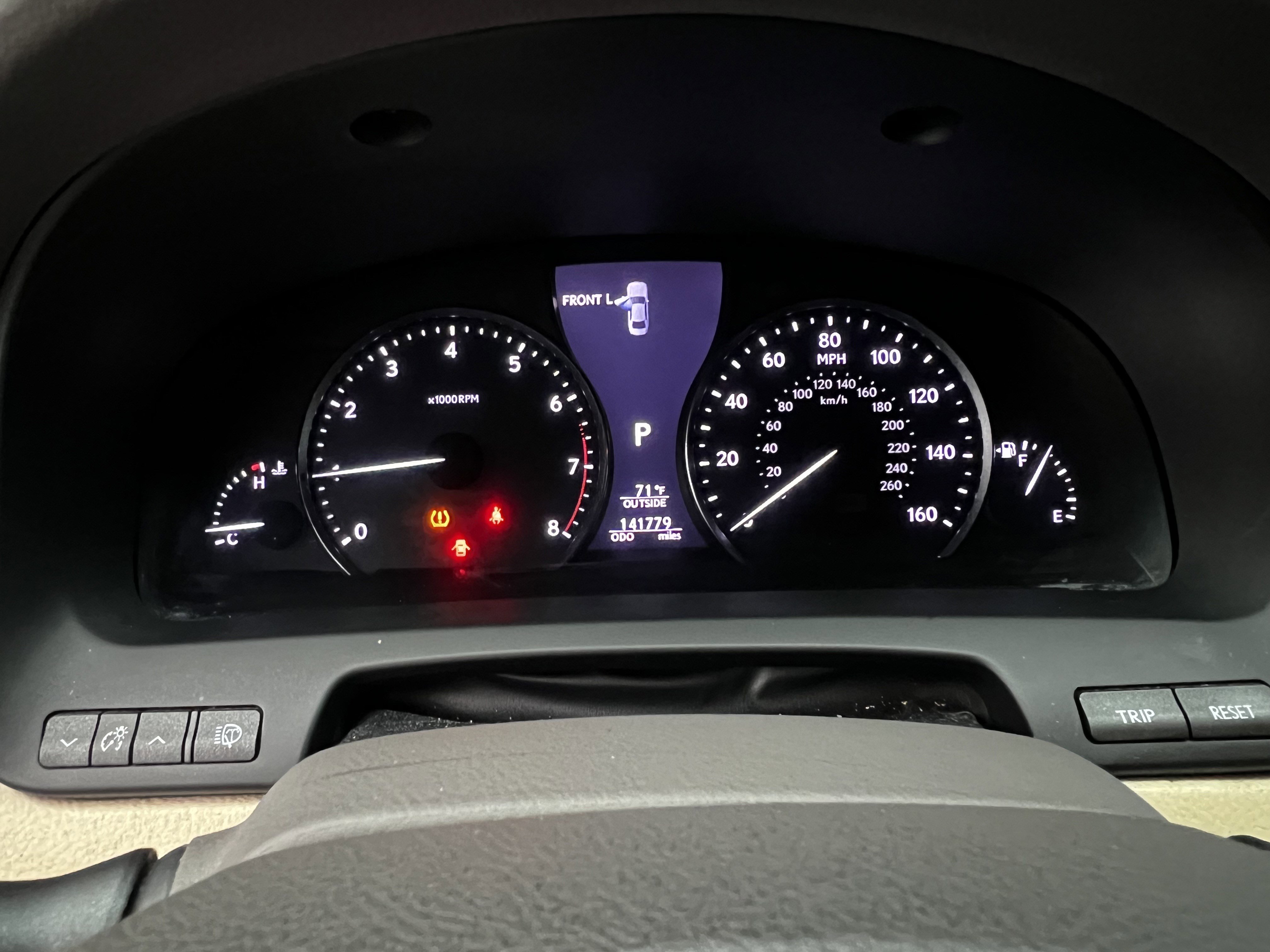 Used 2013 Lexus LS 460 L w/ Preferred Accessory Package RWD image 22