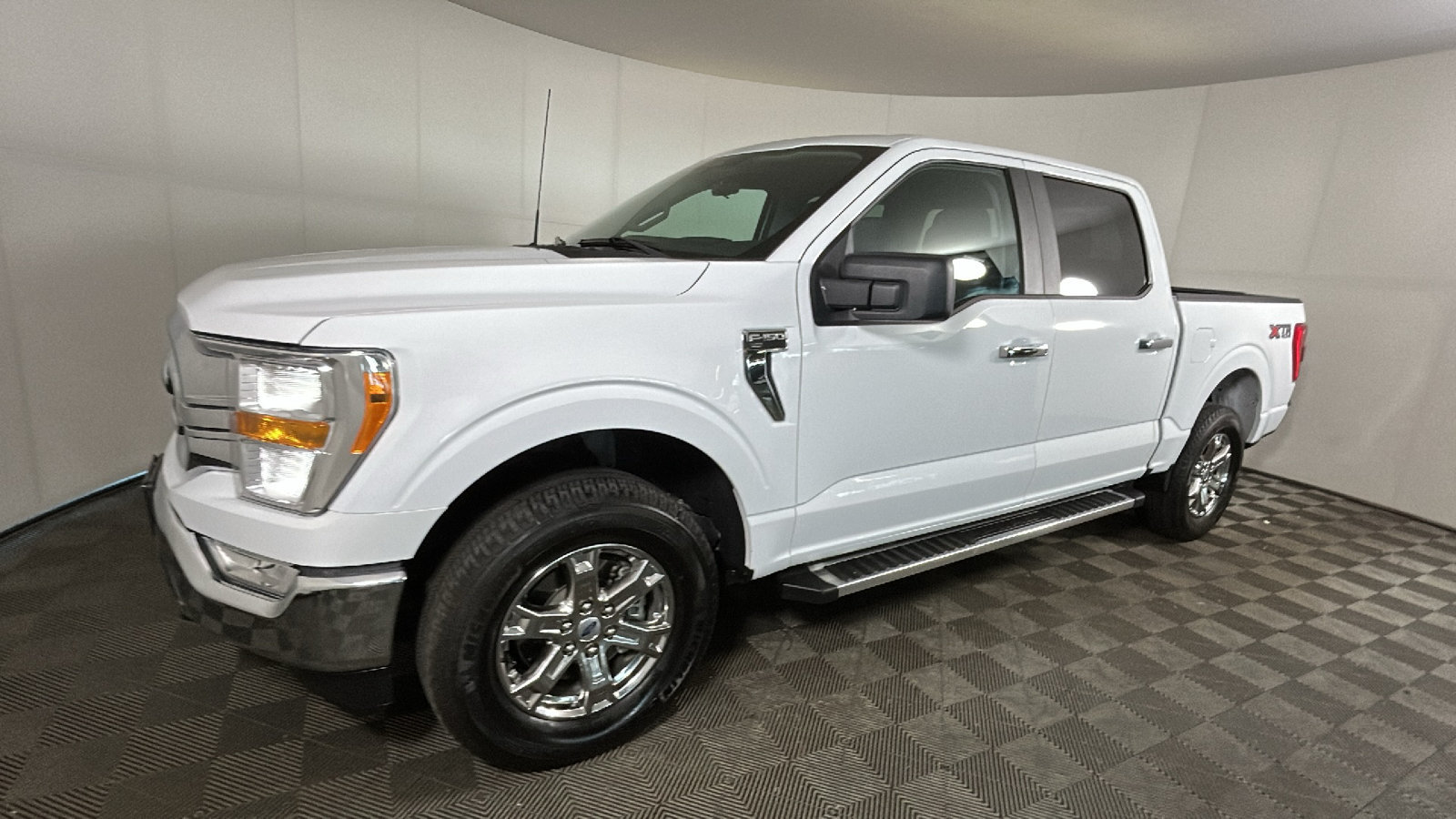 Used 2023 Ford F150 XLT w/ XTR Package AWD/4WD image 7