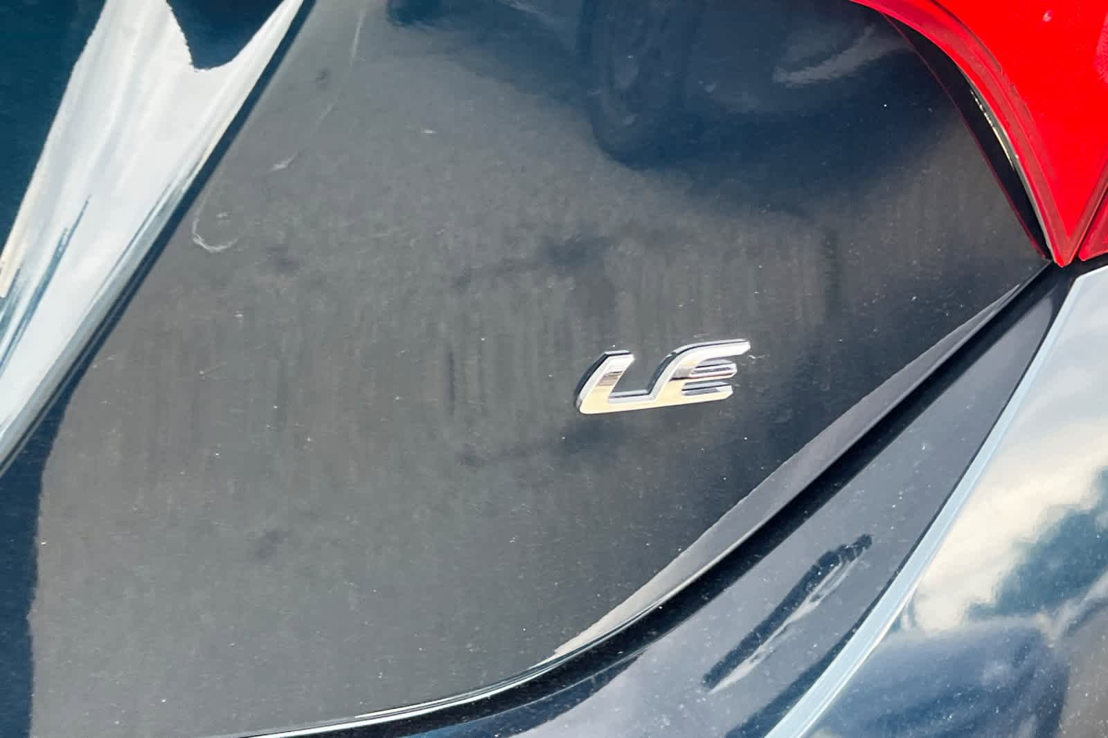 Used 2018 Toyota Corolla LE FWD image 21