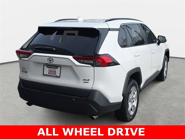 Used 2021 Toyota RAV4 XLE image 5