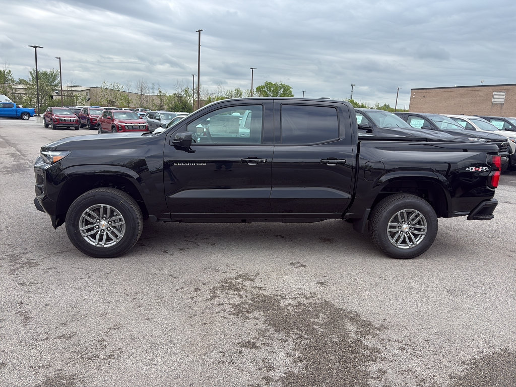 New 2026 Chevrolet Colorado LT w/ LT Convenience Package AWD/4WD image 2