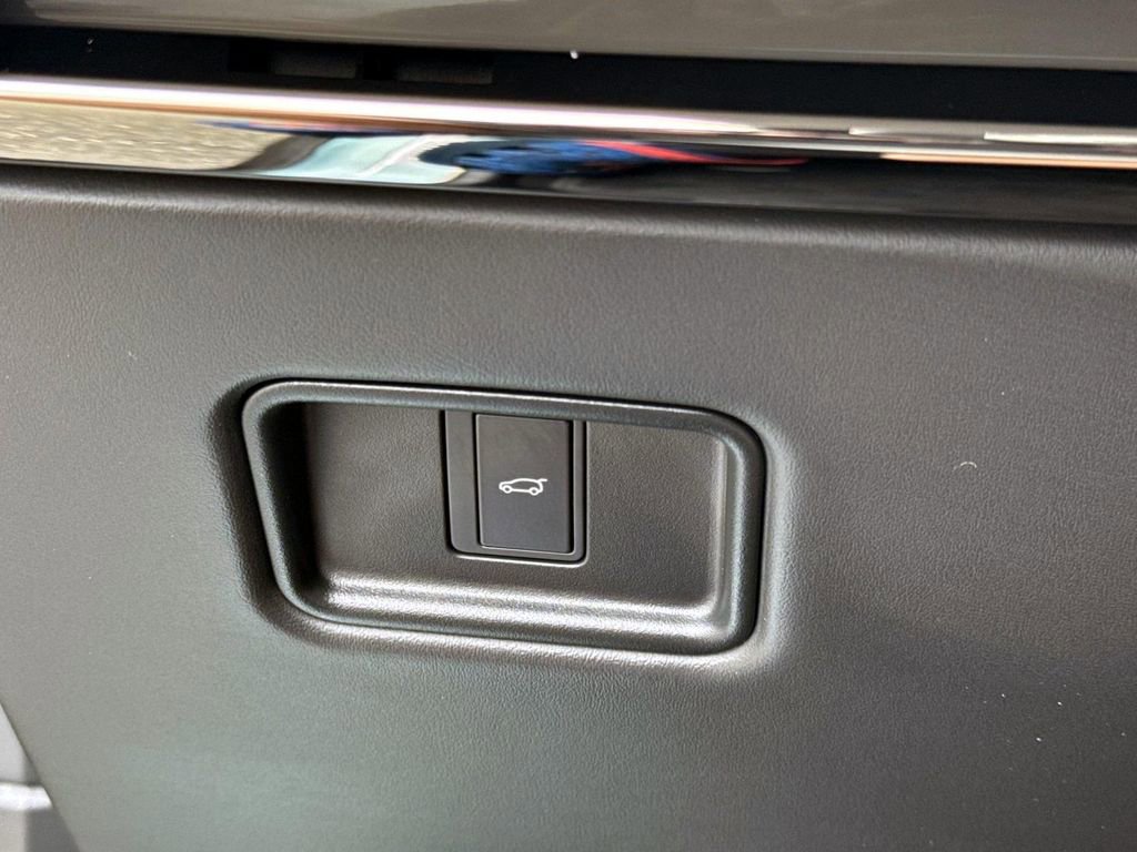 New 2026 Land Rover Range Rover Sport Dynamic SE image 32