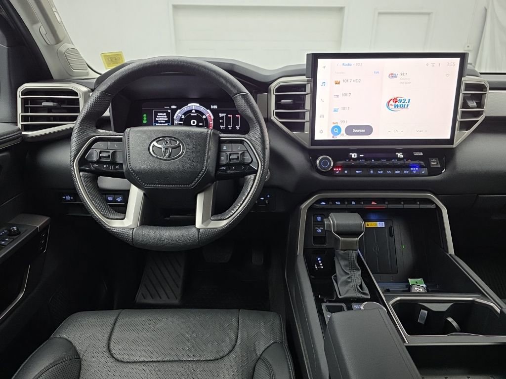 Used 2024 Toyota Tundra Limited AWD/4WD image 17