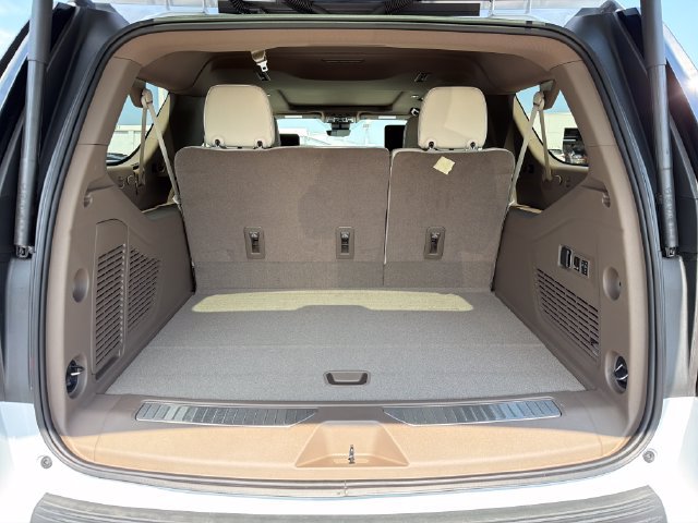 New 2026 GMC Yukon XL Denali w/ Denali Reserve Package AWD/4WD image 24