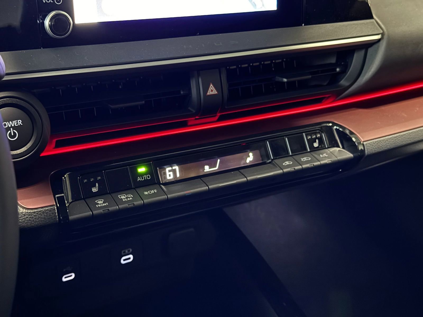 New 2026 Toyota Prius Plug-In Hybrid image 21