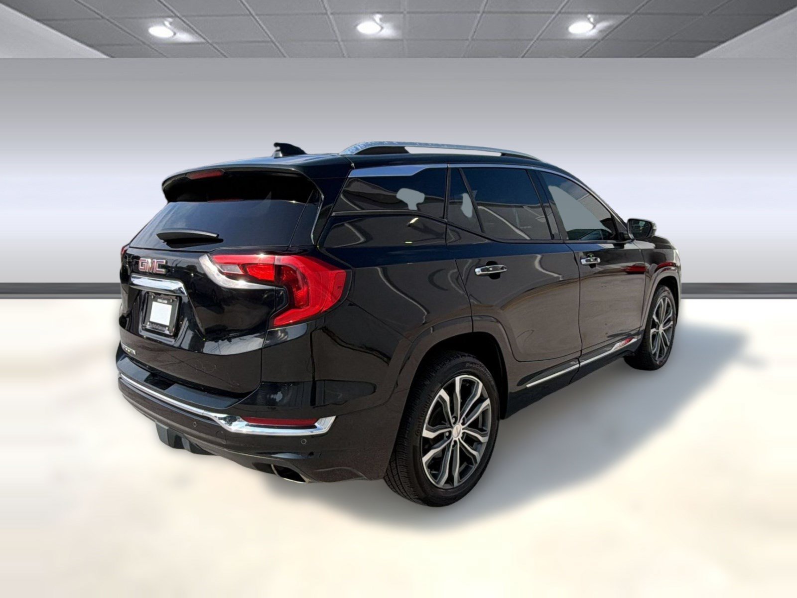 Used 2019 GMC Terrain Denali w/ Advanced Safety Package FWD image 9