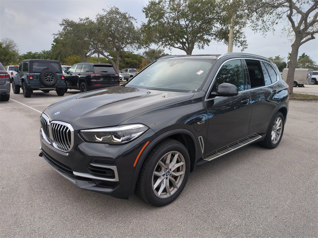 Used 2022 BMW X5 xDrive45e w/ Premium Package image 10