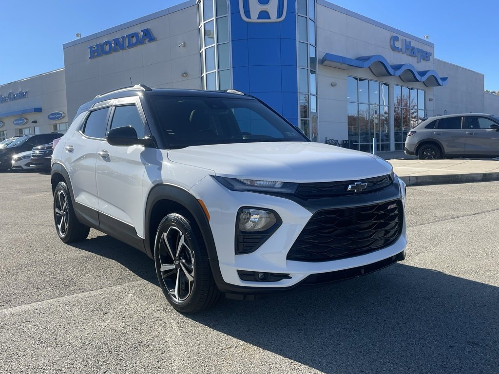 Used 2023 Chevrolet TrailBlazer RS w/ Sun and Liftgate Package