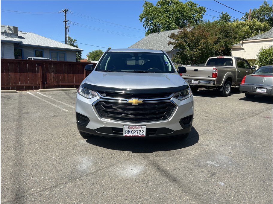 Used 2020 Chevrolet Traverse LS image 2