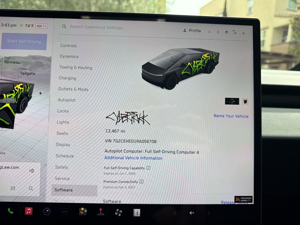 Used 2024 Tesla Cybertruck AWD Crew Cab image 10