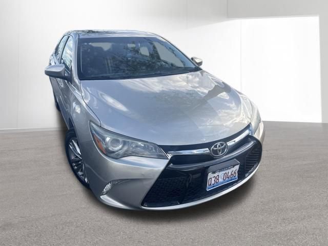 Used 2016 Toyota Camry SE w/ Moonroof Package